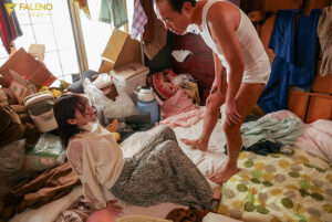 隣のゴミ部屋キモオッサンに軟禁され絶倫チ○ポで犯●れ続けた私 神木蘭│神木蘭│単体作品│1fsdss00569