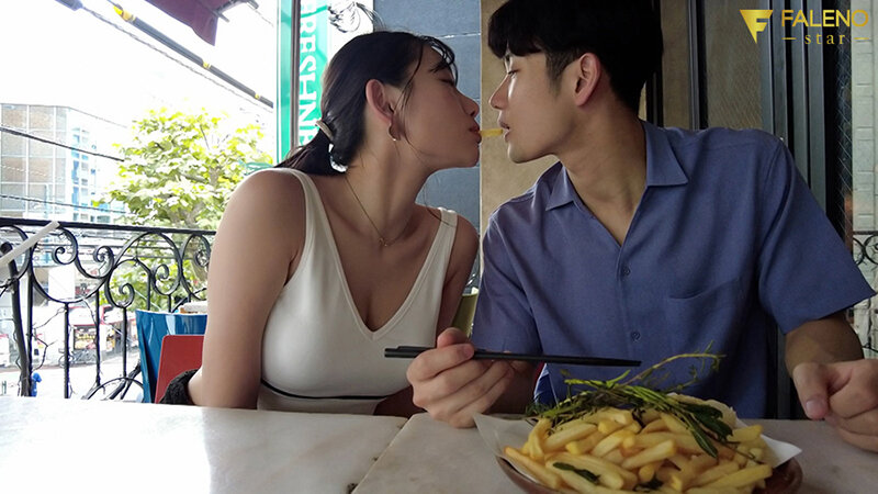 「お外で勃起して恥ずかしくないの？」彼女持ちのM男クンを寸止め焦らしデートの限界ギリギリで即ホテルに連れ込み何度も射精させる痴女お姉さん 三葉ちはる│三葉ちはる│ハイビジョン│1fsdss00699