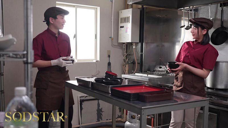 隠れ極上エロボディの牛丼チェーン店で働くパート主婦が学生バイトと避妊具なしでネチョベロ不倫中出しSEX 夏目響│夏目響│4K│1start00345