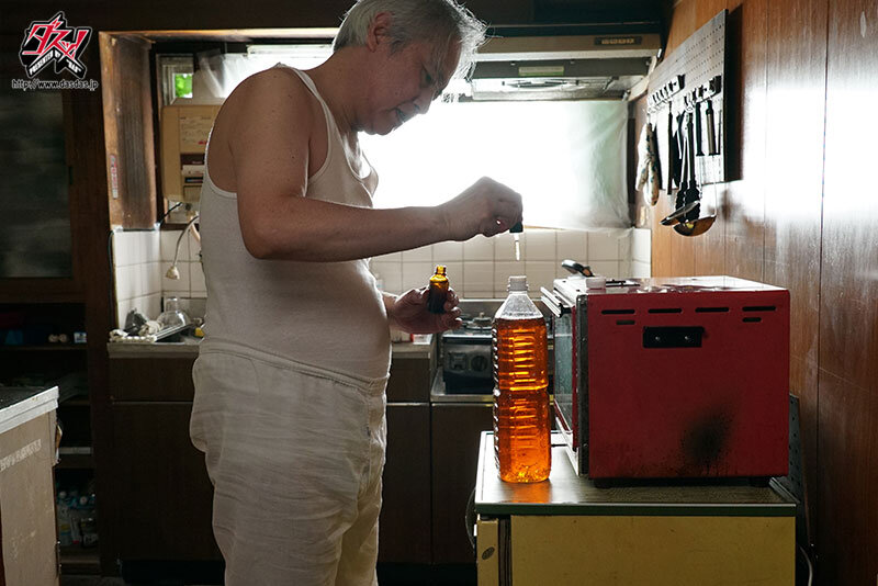 睡眠キメセク。巨チン浮浪者に不法侵入された華奢彼女のキツマン 千川とわ│千川とわ│ハイビジョン│dass00514