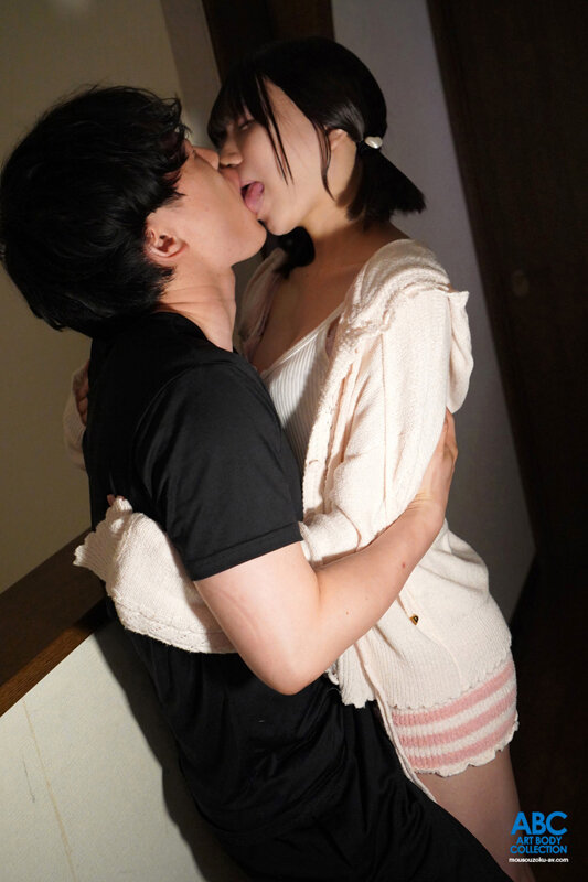 彼女の妹と逆NTR交尾 僕のドS願望と精子を全肯定してくれる145cmミニマムドM娘 彼女に内緒で喉奥イラマと首絞めの腹グリコンボ！ 日向由奈│日向由奈│ハイビジョン│focs00284