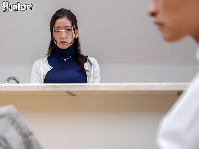 罪悪感よりも背徳感に溺れた人妻「ちょっとウチで休憩していかない？」旦那の不在中、若い配達員の男を誘惑して情熱的な濃厚種付けセックスを楽しむ妖艶な人妻││ハイビジョン│huntc00381