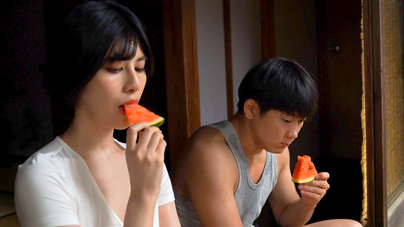 夏の日のNTR 十年ぶりに地元に帰って人妻になった元カノと再会 汗ダクで愛し合った思い出…。 九十九メイ│九十九メイ│ハイビジョン│lucy00001