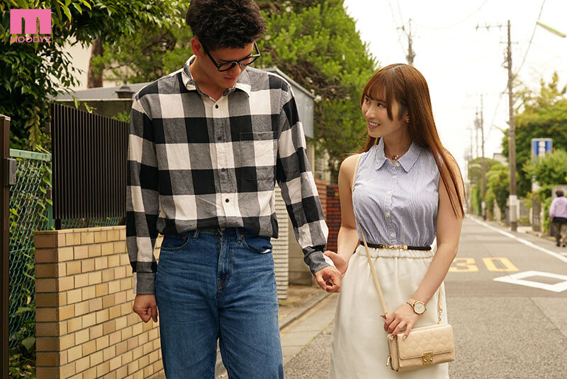 裸も見たことない。付き合いたての彼女。一緒に参加したサークル飲み。 僕が酔い潰れたそばでヤリチンDQN達にドロ酔い串刺し輪●で何度も中出しされていたなんて… 小野六花│小野六花│ハイビジョン│midv00945