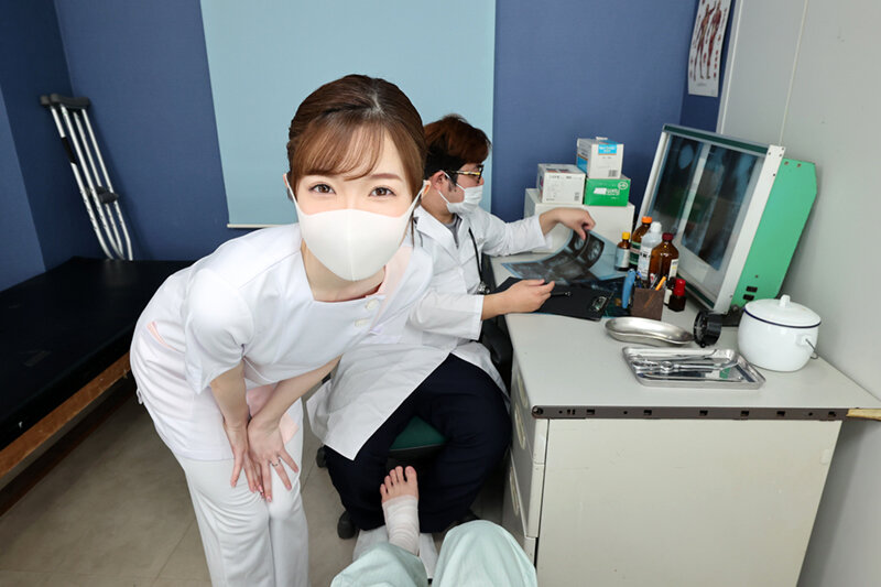 【VR】【8K VR】美人看護師（人妻）に見つめられながら何度も射精させられる入院生活││ハイクオリティVR│urvrsp00250